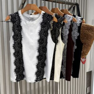 Regata Com Detalhe De Renda