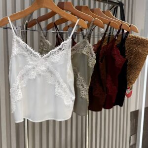 Cropped Alça Com Detalhe De Renda