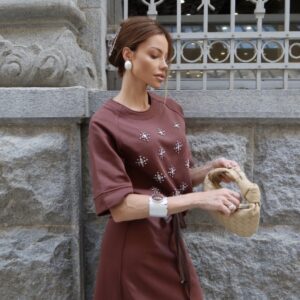 Blusa Moletom Com Detalhes Bordados