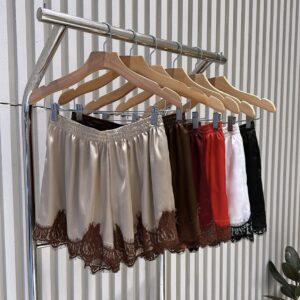 Shorts De Cetim Detalhe Em Renda