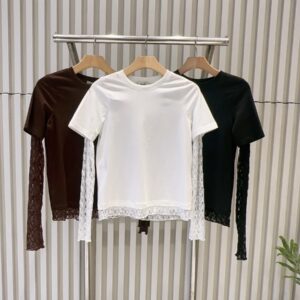 Blusa Sobreposição Manga Renda