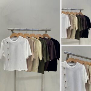 Camiseta Algodão Com Detalhes De Botões